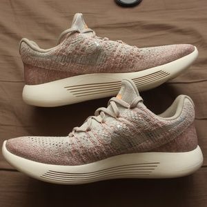 Nike LunarEpic Low Flyknit 2 Women's Size 10.5